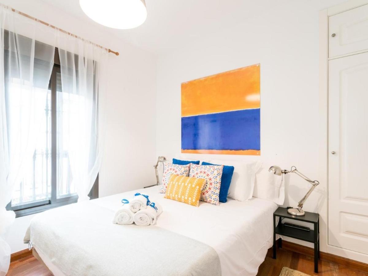 Holi-Rent Santa Marina Appartement Sevilla Buitenkant foto