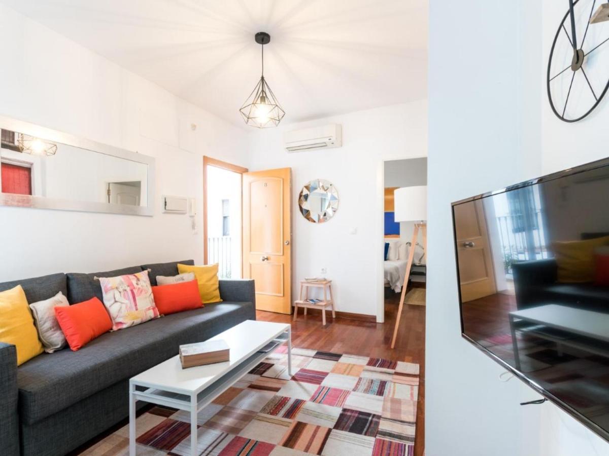 Holi-Rent Santa Marina Appartement Sevilla Buitenkant foto